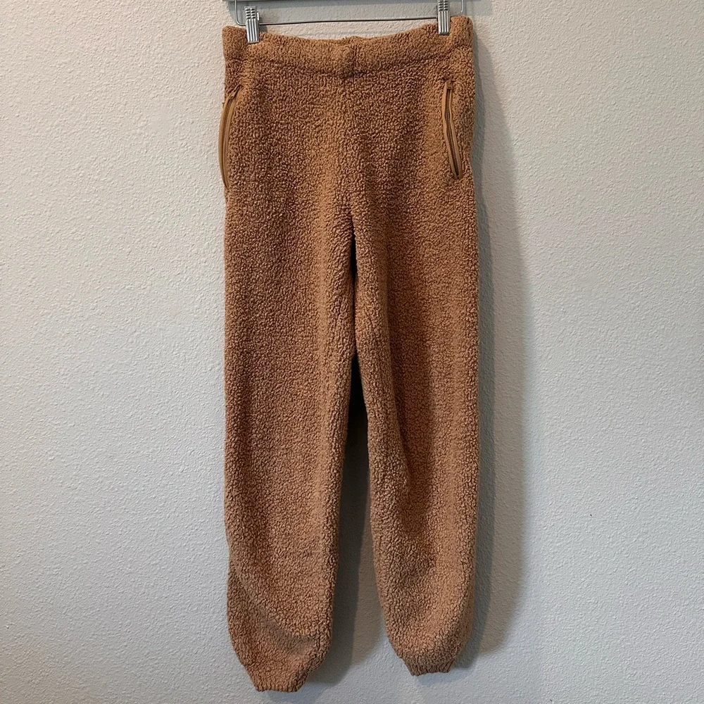 SKIMS Cozy Knit Set - Cropped Pullover & Drawstring Legging - Picture 9 of 9
